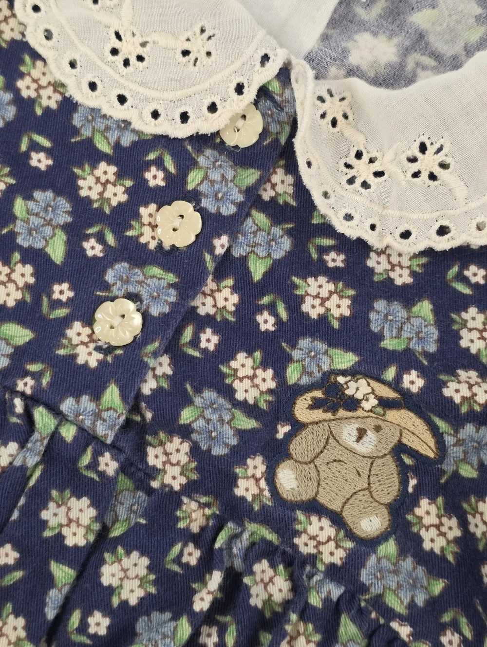 Carter’s Baby Floral Romper Peter Pan Collar Embroidery Bear Vtg 90s Cottagecore